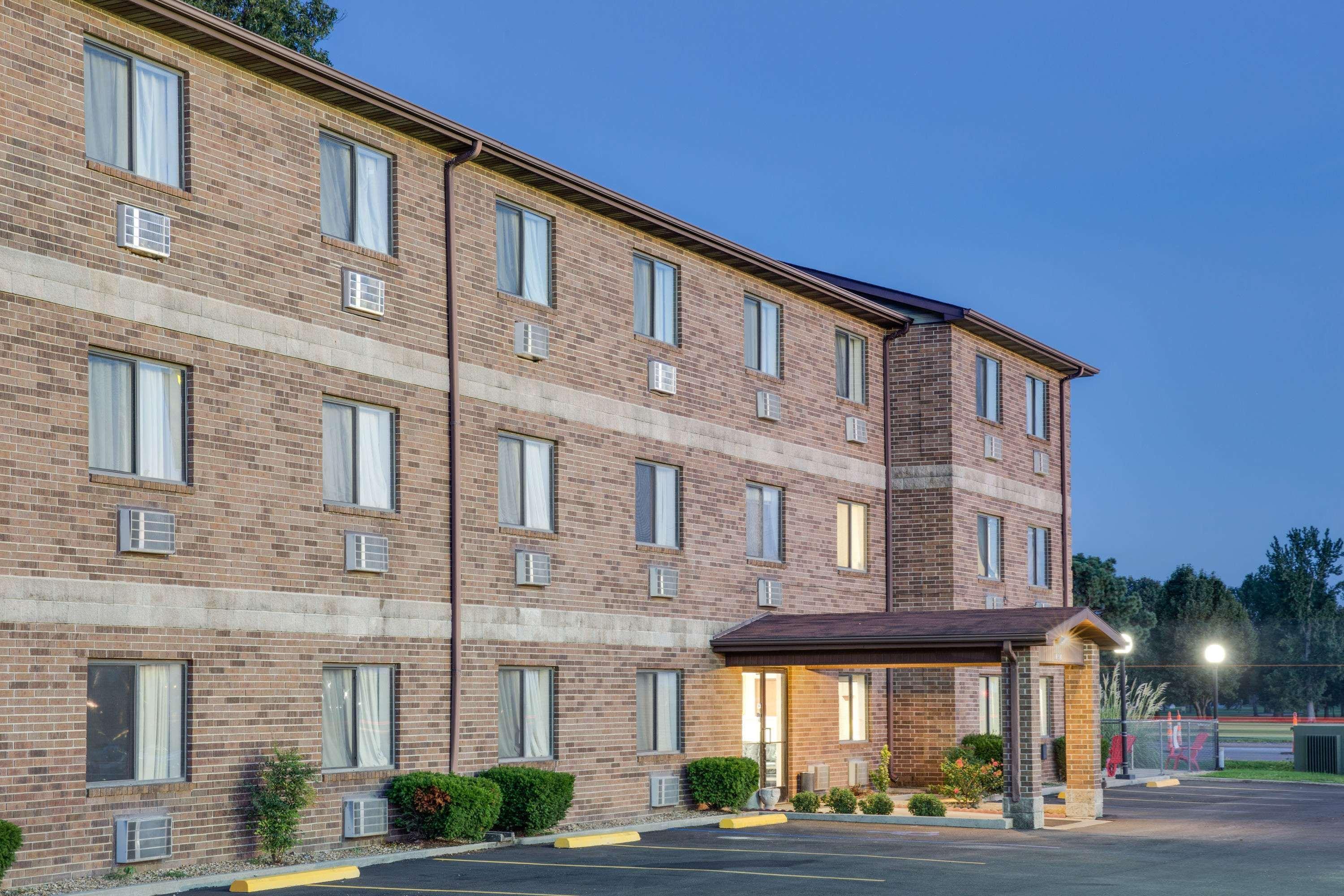 Super 8 By Wyndham Kennett Motel Exterior foto